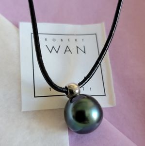Robert Wan Tahitian Black Pearl Necklace
